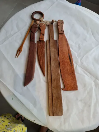 Kit facas de Madeira (ARTESANATO)