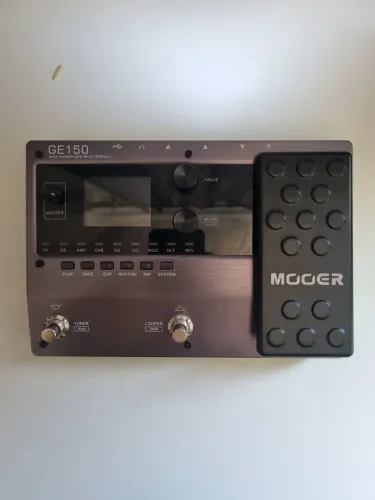 Mooer GE150 - Multi-efeitos/Pedaleira para Guitarra