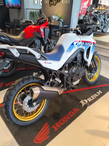 XL 750 TRANSALP 0 KM