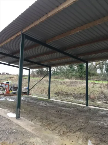 Telhadista profissional ferro ou madeira 