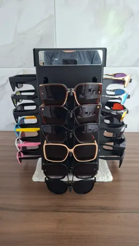 Óculos para revenda no atacado. Valor 12,50 un. Vários modelos e cores.