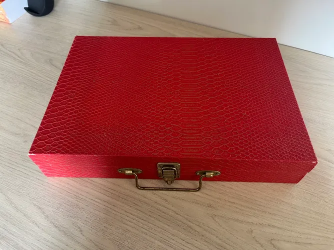 Maleta para guardad bijoux/ jóias