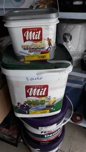 Tinta Acririca PISO 15 litros, de brinde um Selador 3 litros 
