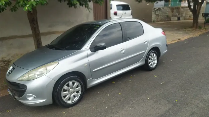 Peugeot 207 Sed. Passion XR Sport 1.4 Flex 8V 4P 2010
