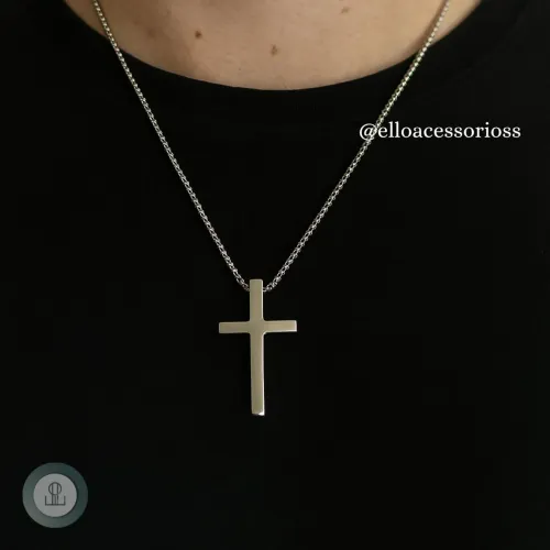 Colar Masculino Sagrada Cruz prata