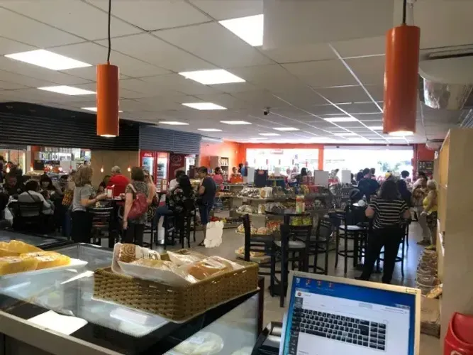 Padeiro - Félix Conveniência / Posto Rio Volga (Irajá - RJ)