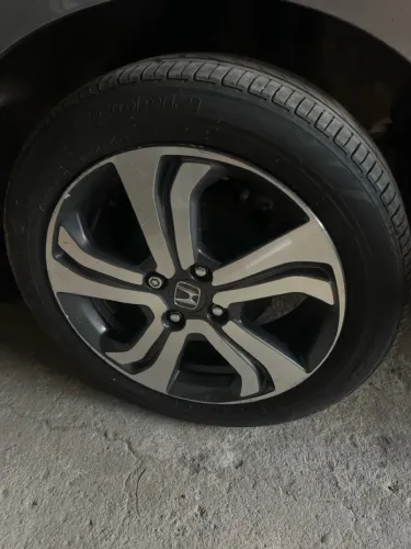 W jogo de roda do Honda city pneus 185/55/17