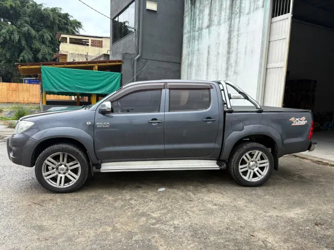 Toyota Hilux CD SRV D4-d 4X4 3.0 TDI Diesel AUT 2010