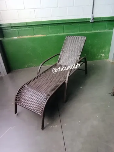 Espreguiçadeira para piscina com regulagem pronta entrega