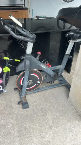 Bicicleta ergométrica Odin Fit para Spinning