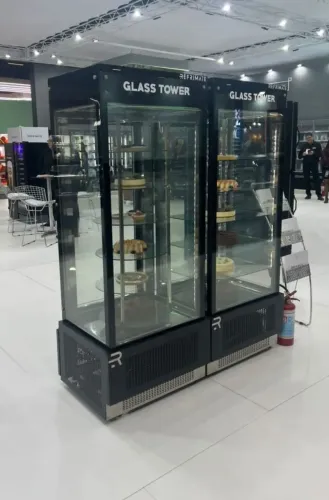 Expositor vitrine Glass tower refrigerado 5 prateleiras fixas Refrimate - Marcos 