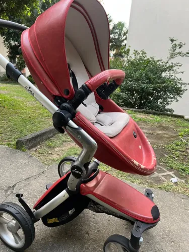 Carrinho de Bebê Mima Xari Vermelho