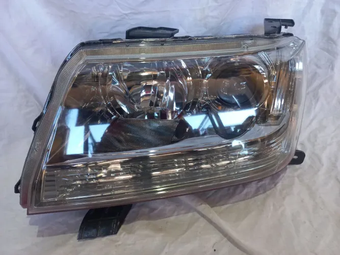 Farol Suzuki vitara 