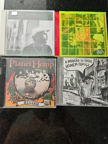 Coleção de CDs Planet Hemp e Marcelo D2
