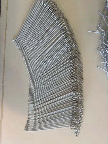 93 cabides ganchos de metal para painel aramada 
