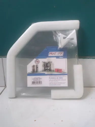 Prateleira em Vidro com Recordes 25x25