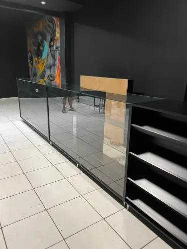 Balcão expositor Luxo - Fabricamos sob medidas - Faça seu orçamento 