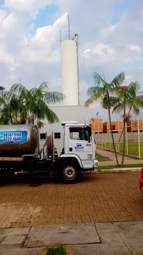 Transporte de água potável por caminhão pipa de 500l a 20.000 litros