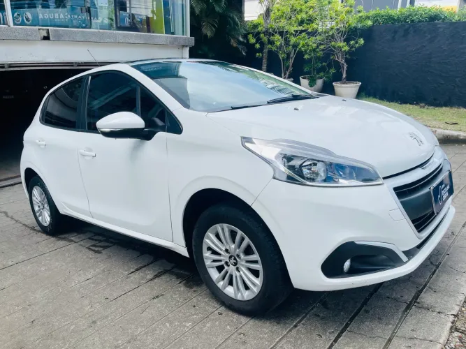 Peugeot 208 Allure 1.2 Flex 12V 5P Mec. 2019