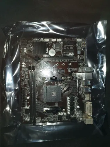 Placa mãe A320M-H gigabyte - socket Am4 - DDR4