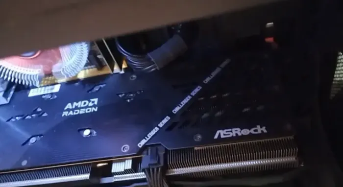 ASRock RX 7600 Challenger Pro OC