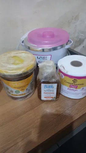 Kit para depilação á cera.