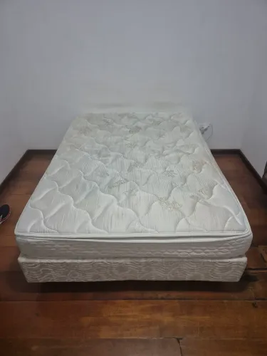 Cama Casal Castor (1,88 x 1,38) + Box