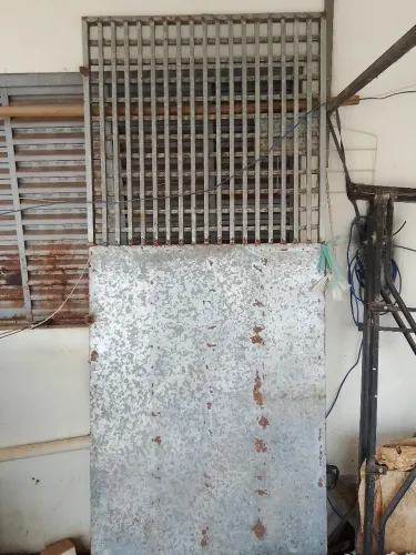Portão de Metalon galvanizado ( chapa n°20) - 0.865m x 2.15 m
