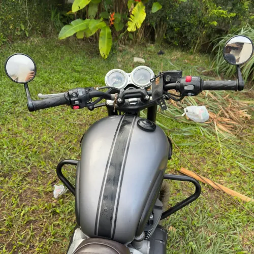 Bonneville T120 BLACK