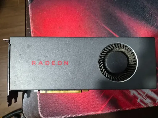 SUCATA de RX5700 modelo de referência