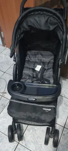 Carrinho De Bebê (Até 15kg), Preto - Voyage<br>Preto - Voyage1