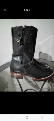 Bota masculina couro legítimo .