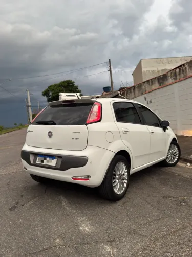 Fiat Punto Essence Dualogic 1.6 Flex 16V 5P 2013