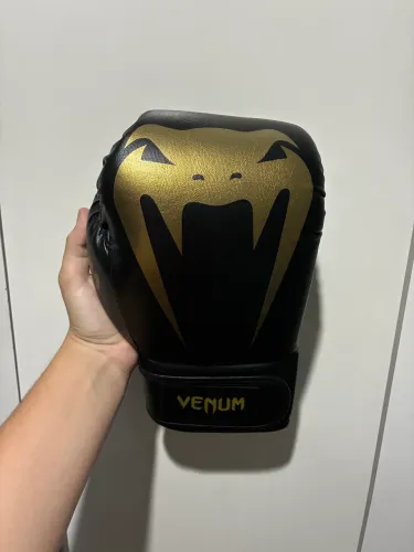 KIT DE LUTA VENUM