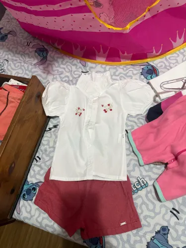Roupa infantil menina