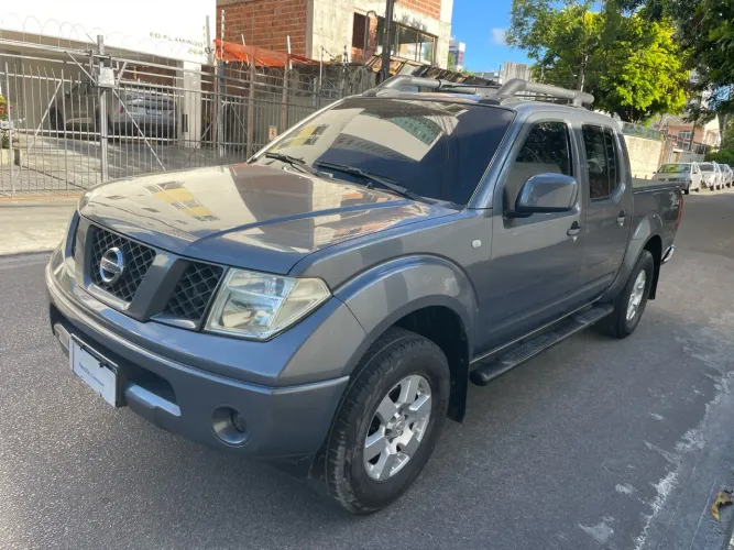 Nissan Frontier XE CD 4X4 2.5 TB Diesel 2012
