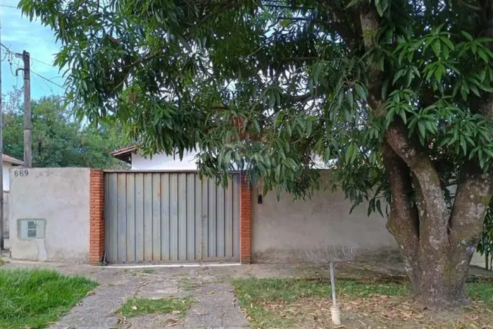 Casa para venda com 4 quartos em Águas de São Pedro SP