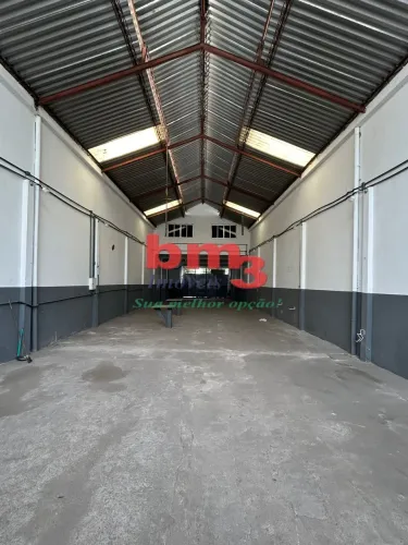 5-185 - Galpão - Avenida Paris - Bonsucesso