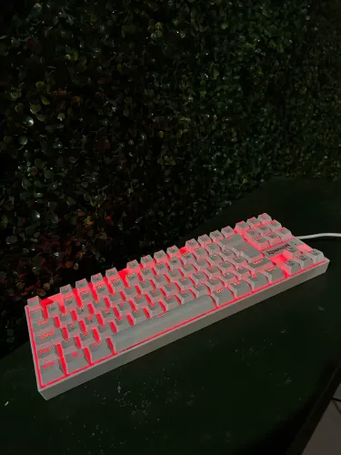 TECLADO MECANICO REDRAGON KUMARA LUNAR WHITE RGB, K552W-RGB