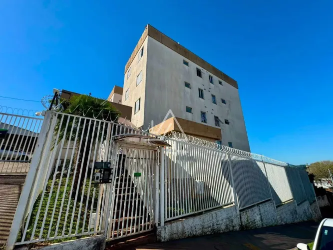 APTO 2 QUARTOS COM VAGA DE GARAGEM