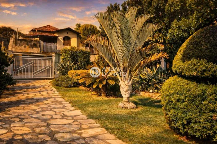 Centro - Casa Residencial 5 quartos à venda na Anuar Donato