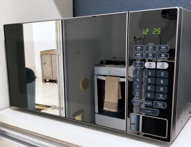 Vendo Microondas Espelhado Consul Bem Conservado + Entrega