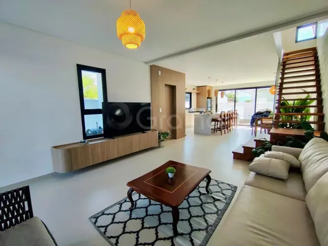 Imóvel para venda tem 170 metros quadrados com 3 quartos em Daniela - Florianópolis - SC
