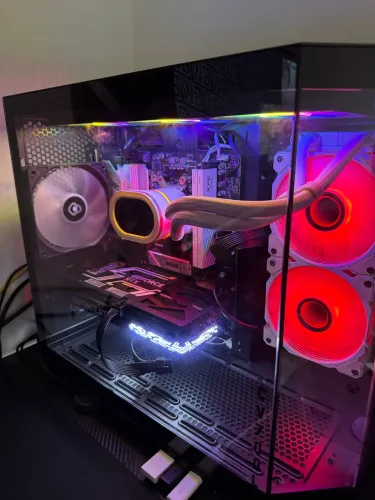 PC GAMER NVIDIA 5060 ti 16 Gb