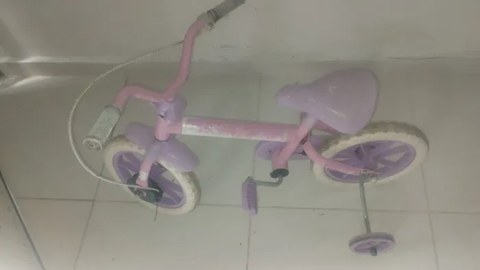 Bicicleta infantil usada