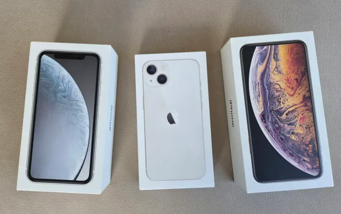 Caixas originais dos iphones 11, 13 e XS Max