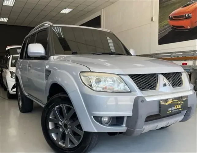 Mitsubishi Pajero TR4 2.0 Flex 16V 4X2 Mec. 2013