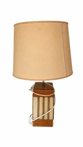 Abajur Vintage em Madeira - Cúpula Bege - Decoração Retrô