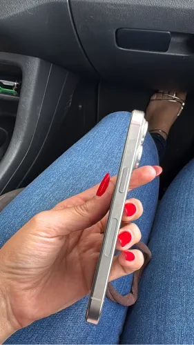 iPhone 15 pro 256gb