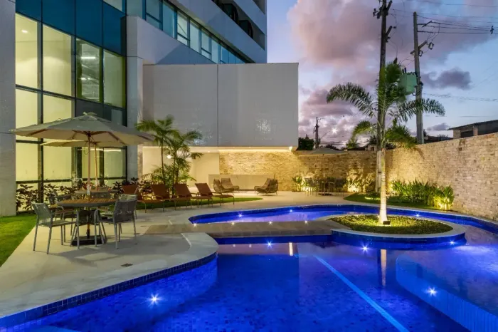 4 QUARTOS 2 SUITES 146 M2 BOA VIAGEM LAZER COMPLETO ANDAR INTERMEDIARIO